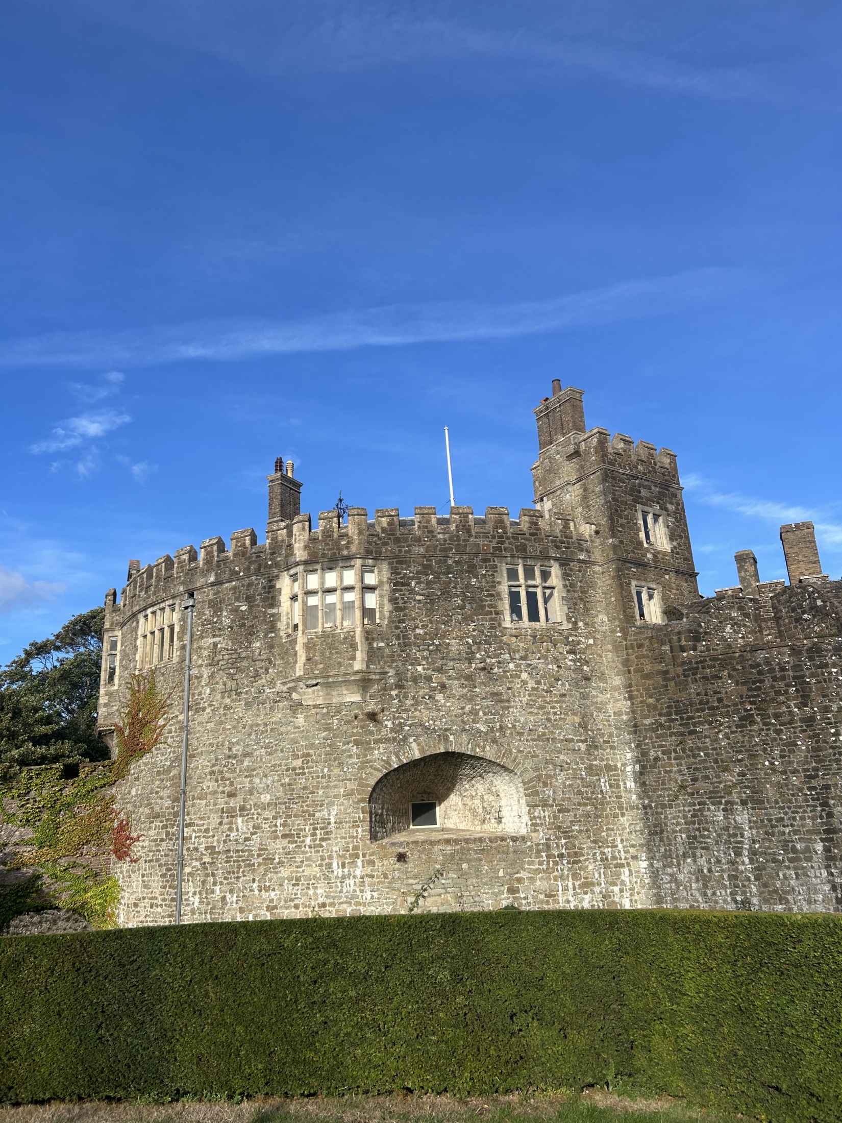 String Duo Providing Music For Dinner At Walmer Castle